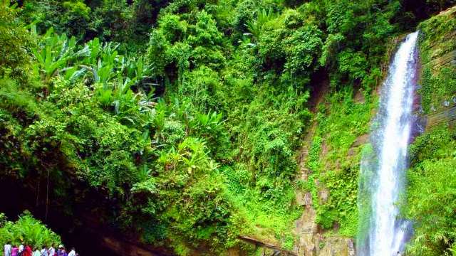 মাধবকুন্ড-ঝর্না-waterfall-Description